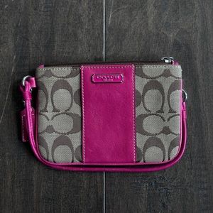 Coach Corner Zip Wristlet In Signature Canvas